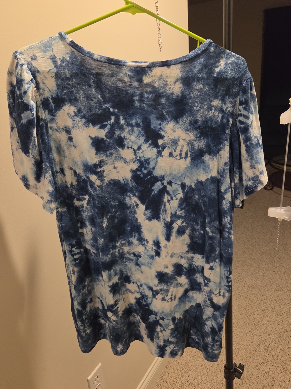 LuLaRoe Blue and White Tie-Dye Short Sleeve Tee - Picture 3 of 5